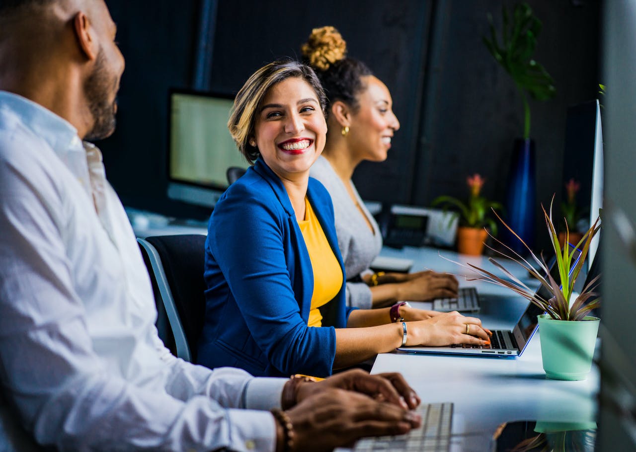 Virtual Bookkeeping, woman working on laptop